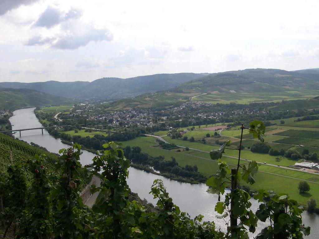 Juffer Flair Restaurant Gaestehaus Brauneberg Camera foto